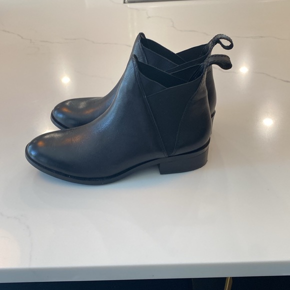 Aldo Ankle Boots. Size 9 - Picture 4 of 5